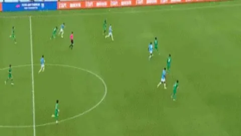 “马斯里主场雄风再起，能否一役定江山？”